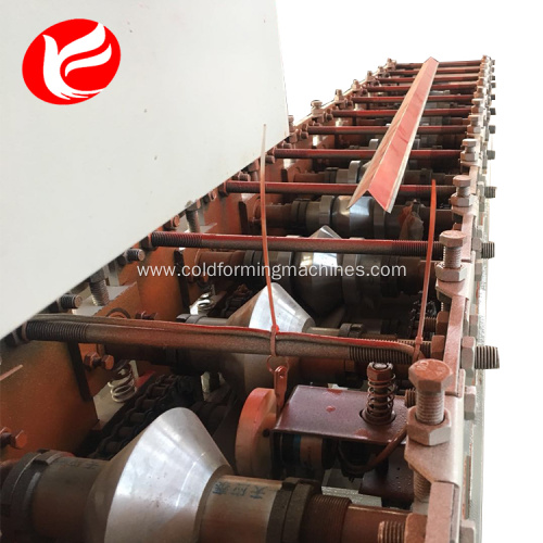 Lipped channel angle iron cold roll forming machine